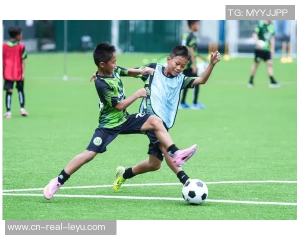 少儿足球培训适合什么年龄段开始最为合适和有效的指导建议